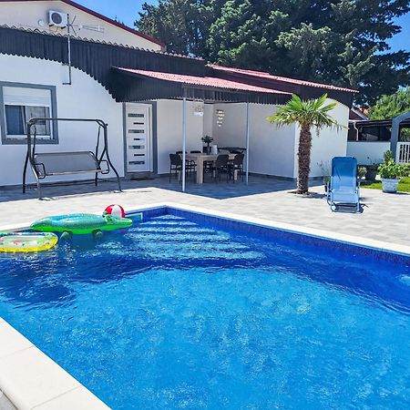 Holiday Home Matea By Interhome Nin Exteriér fotografie